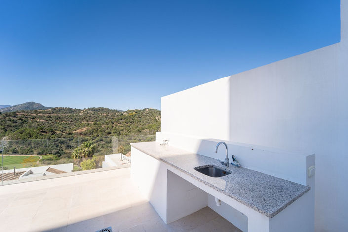 Image No.10-6 Bed Villa for sale