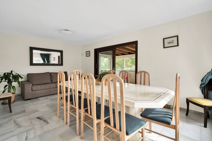 Image No.29-6 Bed Villa for sale