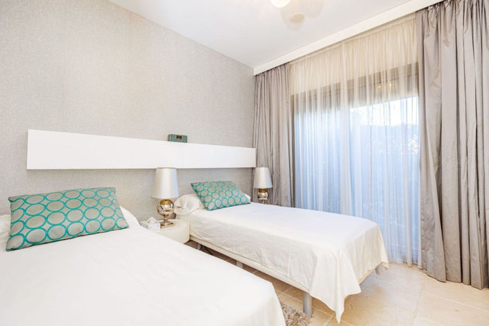 Image No.17-2 Bed Apartment for sale