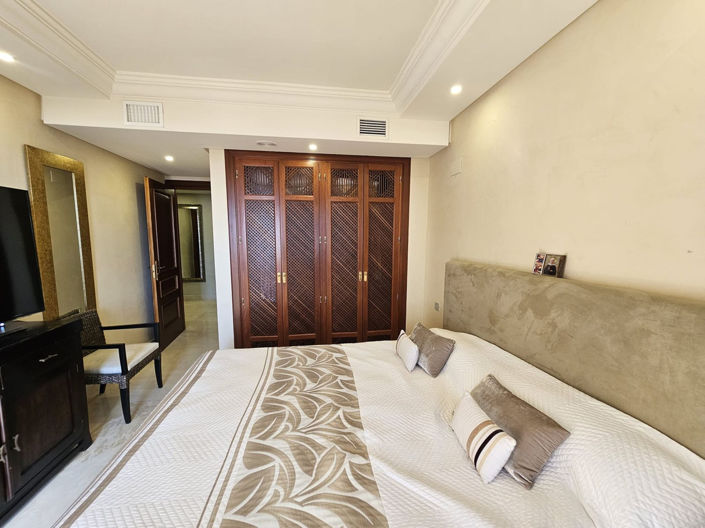 Image No.21-3 Bed Apartment for sale