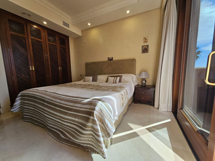 Image No.30-3 Bed Apartment for sale