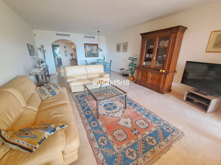 Image No.26-3 Bed Apartment for sale