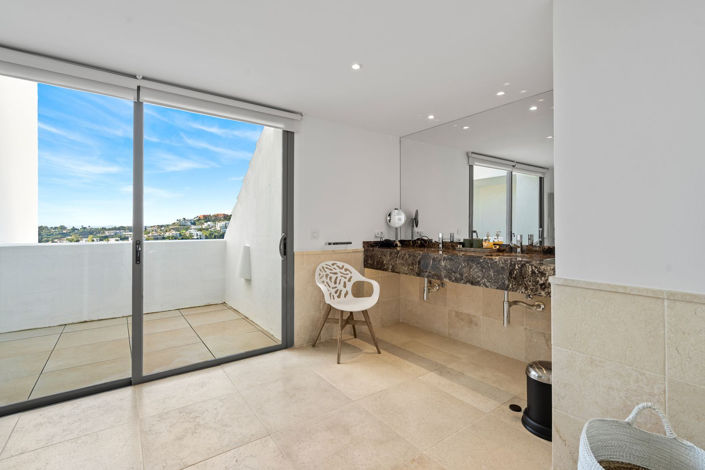 Image No.15-3 Bed Penthouse for sale