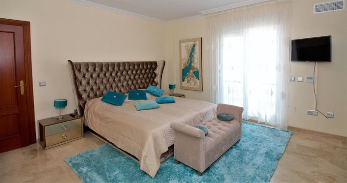 Image No.26-10 Bed Villa for sale