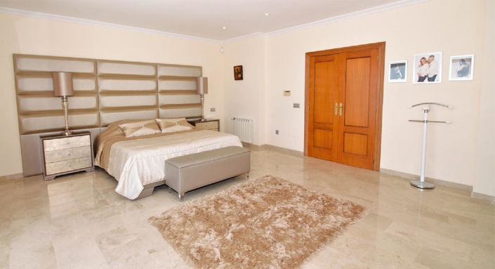 Image No.31-10 Bed Villa for sale