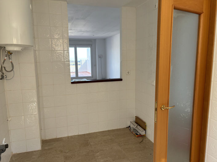 Image No.10-2 Bed Apartment for sale