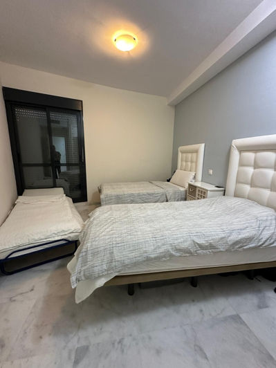 Image No.20-3 Bed Apartment for sale