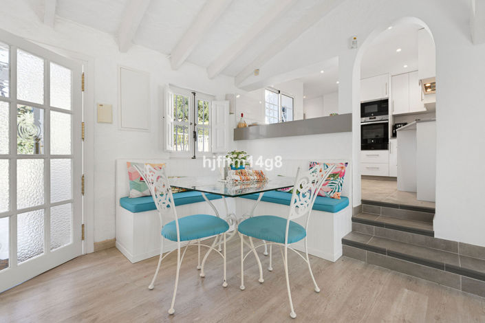 Image No.13-4 Bed Villa for sale