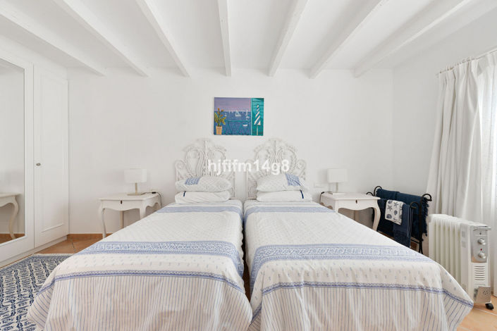 Image No.15-4 Bed Villa for sale