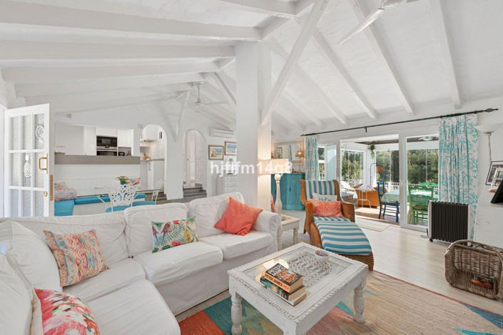 Image No.8-4 Bed Villa for sale