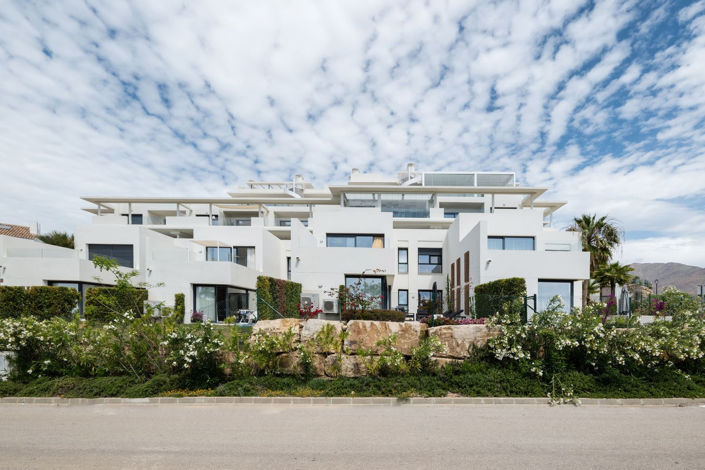 Image No.1-3 Bed Townhouse for sale