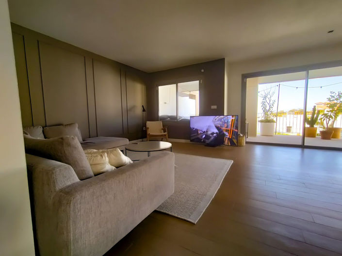 Image No.21-4 Bed Townhouse for sale