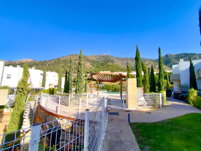 Image No.7-4 Bed Townhouse for sale