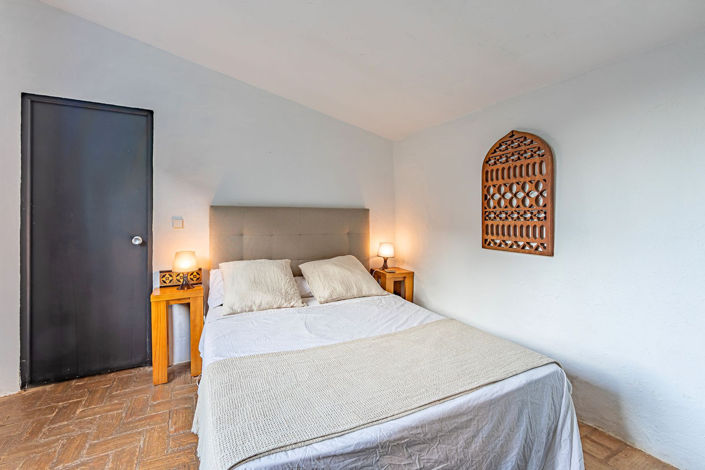 Image No.45-4 Bed Finca for sale