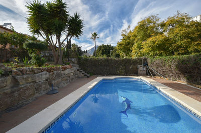 5 Bed Townhouse for sale