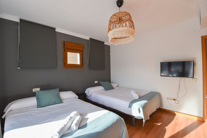 Image No.29-5 Bed Townhouse for sale