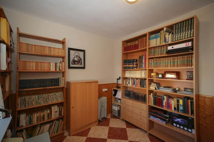 Image No.18-5 Bed Villa for sale