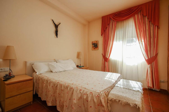 Image No.32-5 Bed Villa for sale