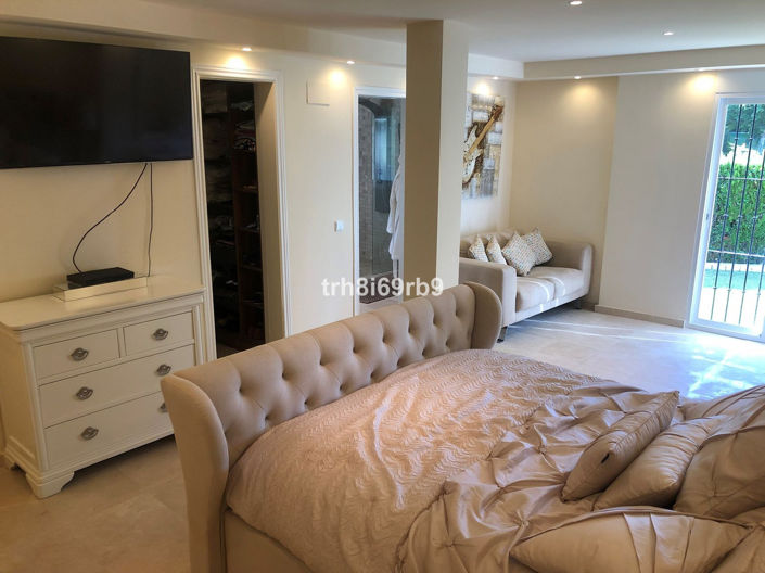 Image No.13-3 Bed Apartment for sale