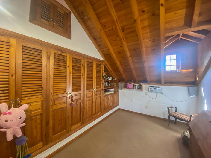 Image No.15-6 Bed Villa for sale