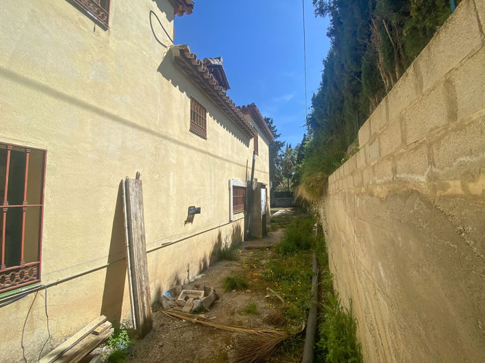 Image No.3-6 Bed Villa for sale