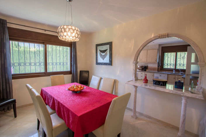 Image No.10-5 Bed Villa for sale