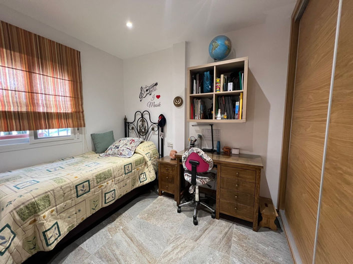 Image No.19-4 Bed Townhouse for sale