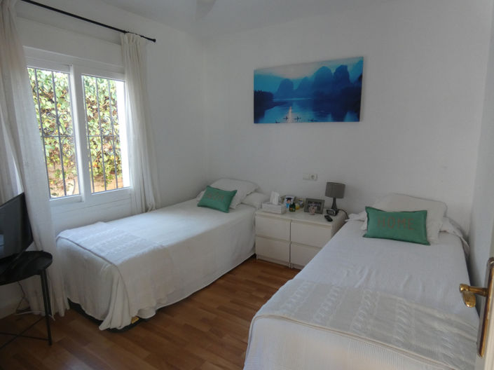 Image No.16-5 Bed Villa for sale