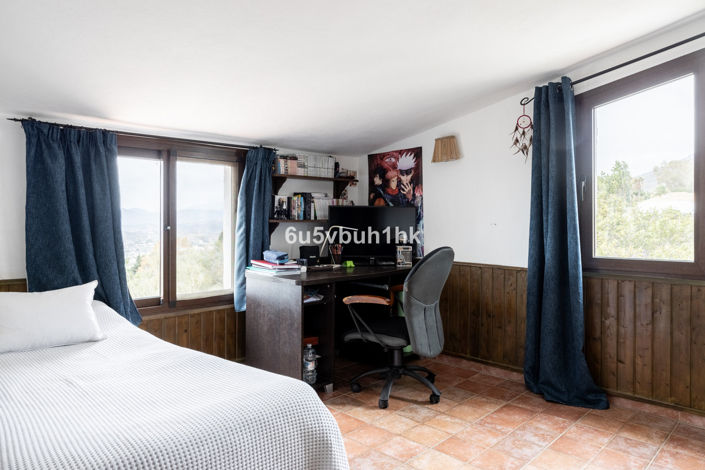 Image No.28-4 Bed Villa for sale