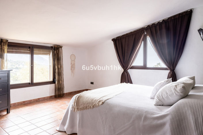 Image No.31-4 Bed Villa for sale