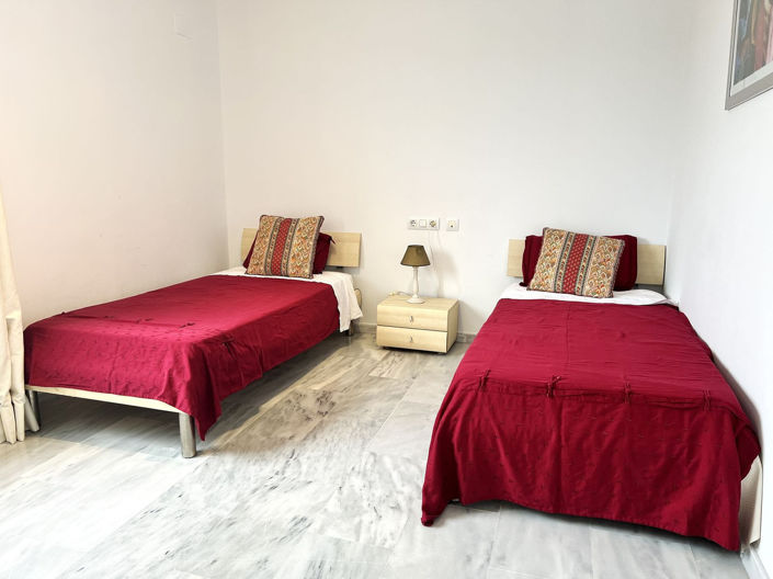 Image No.20-3 Bed Apartment for sale