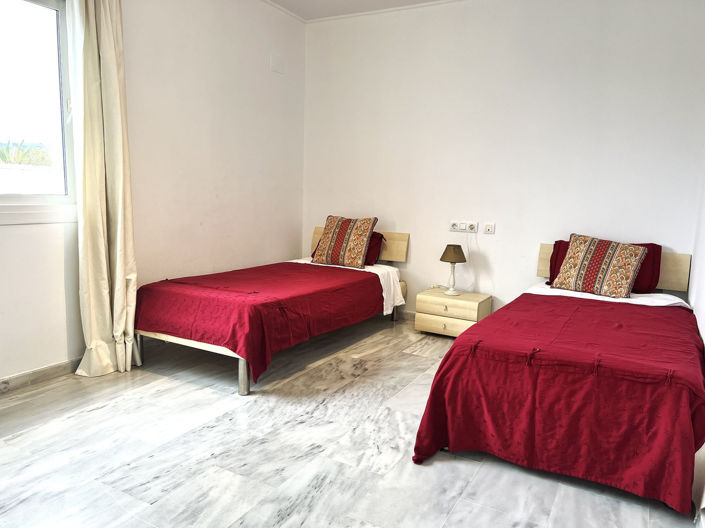 Image No.21-3 Bed Apartment for sale