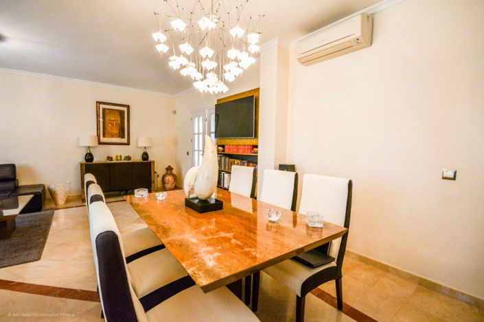 Image No.10-5 Bed Villa for sale