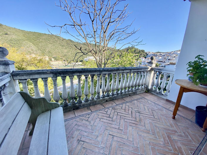 Image No.3-4 Bed Villa for sale