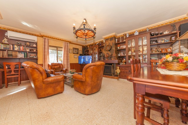 Image No.12-3 Bed Villa for sale