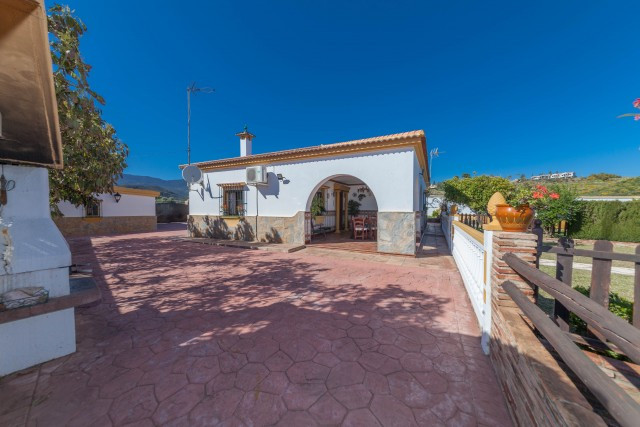 Image No.4-3 Bed Villa for sale