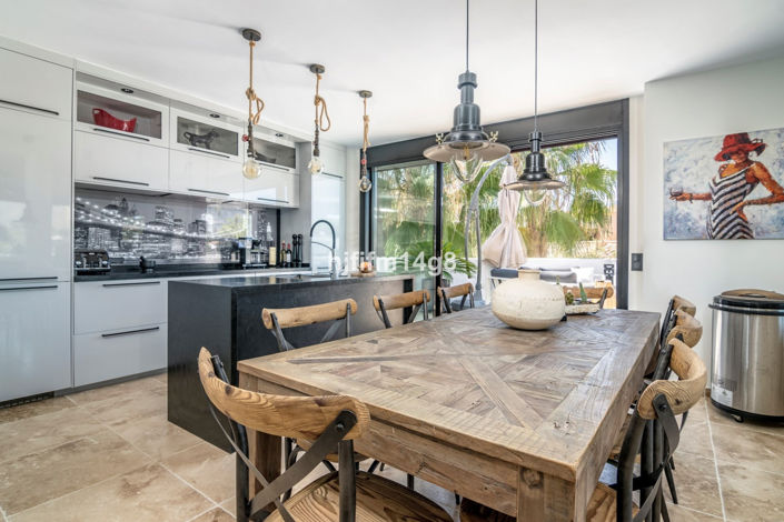 Image No.22-3 Bed Penthouse for sale