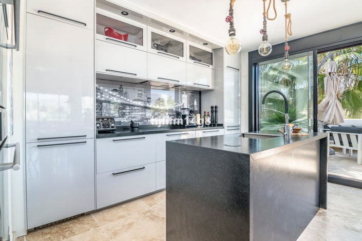 Image No.23-3 Bed Penthouse for sale