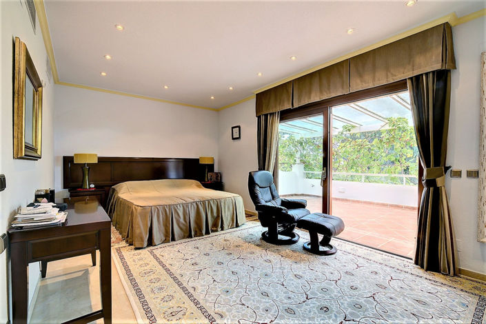 Image No.19-5 Bed Villa for sale