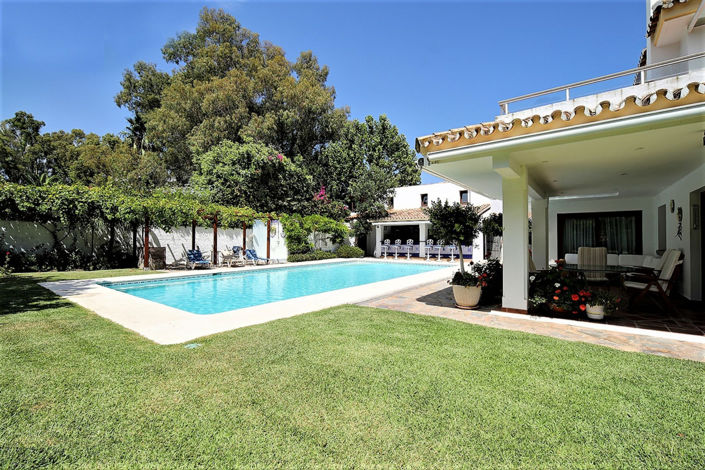 Image No.2-5 Bed Villa for sale