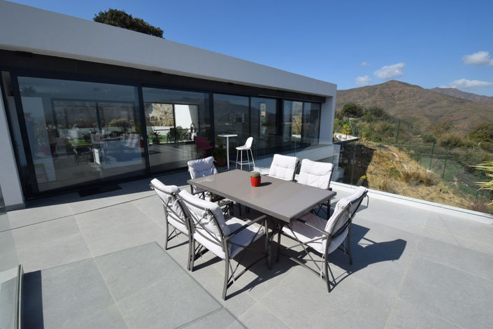 Image No.9-4 Bed Villa for sale