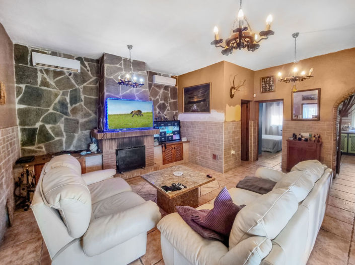 Image No.38-3 Bed Finca for sale