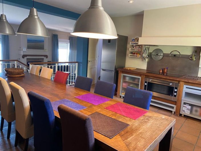 Image No.10-6 Bed Villa for sale