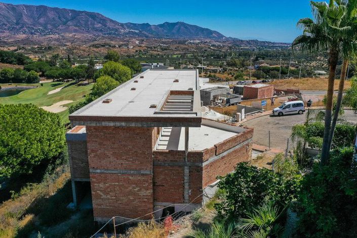 Image No.6-6 Bed Villa for sale