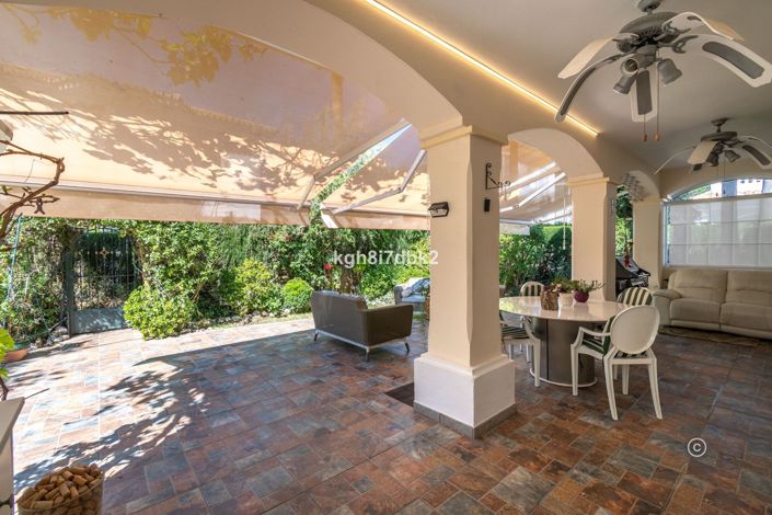 Image No.12-4 Bed Villa for sale