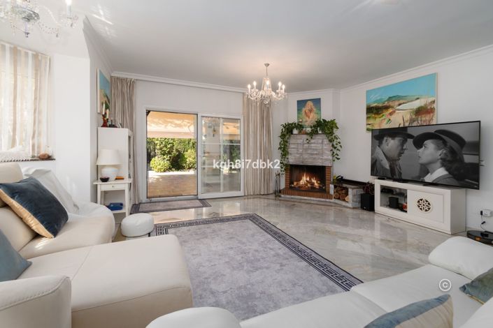 Image No.14-4 Bed Villa for sale