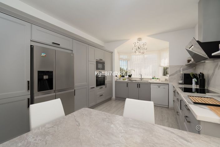 Image No.16-4 Bed Villa for sale