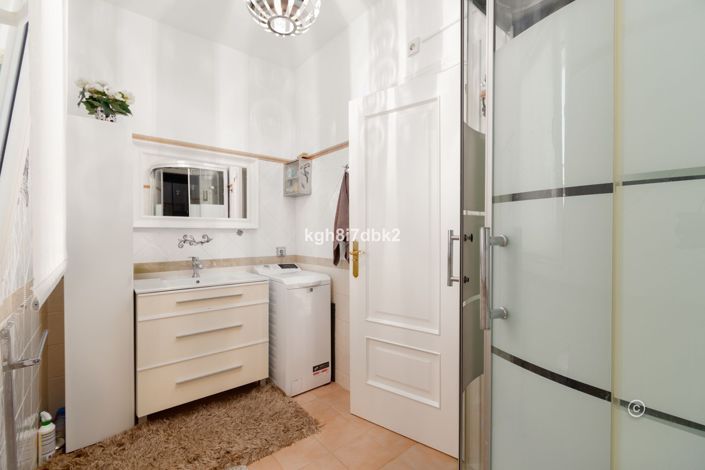 Image No.19-4 Bed Villa for sale