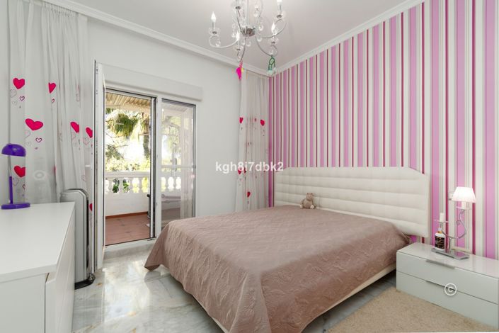 Image No.23-4 Bed Villa for sale