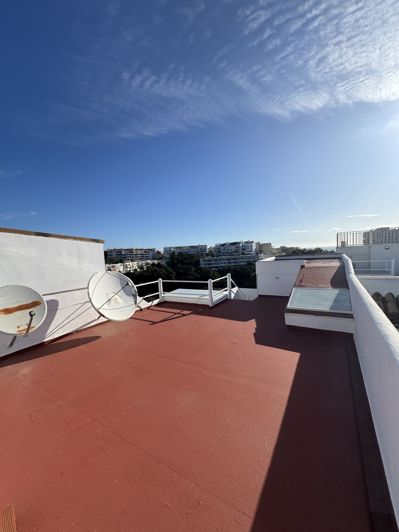 Image No.5-4 Bed Townhouse for sale